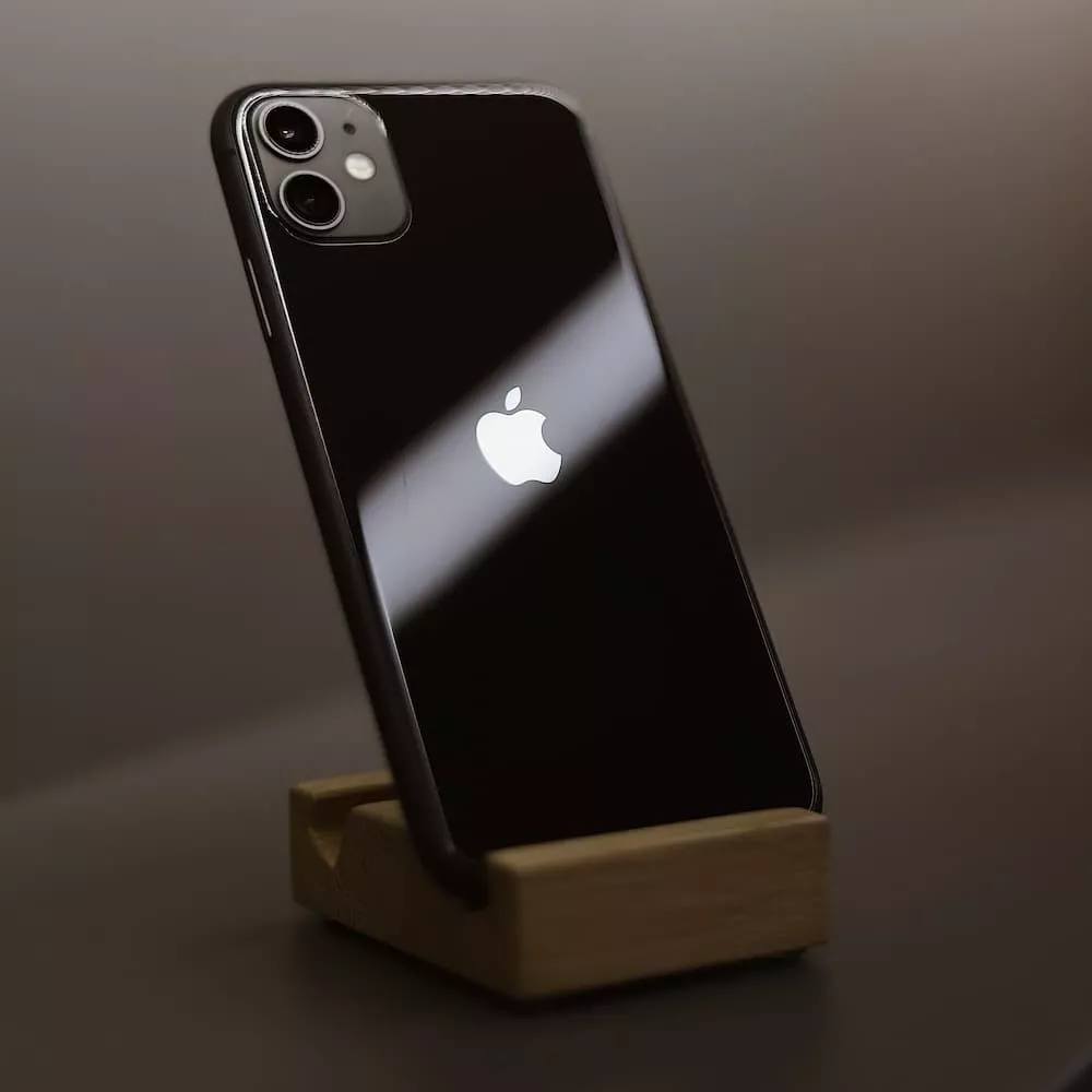 iPhone 11 64 GB Black