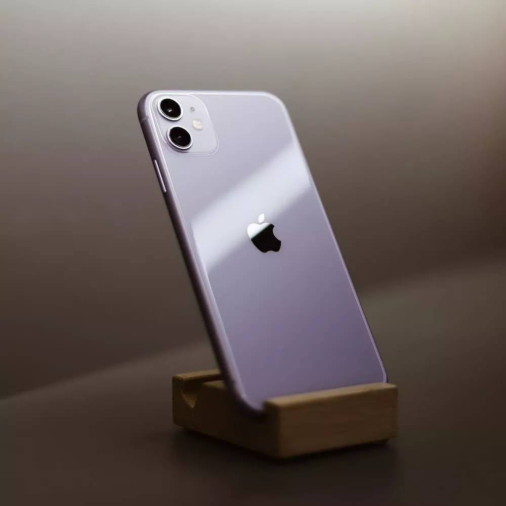 iPhone 11 64 GB Purple