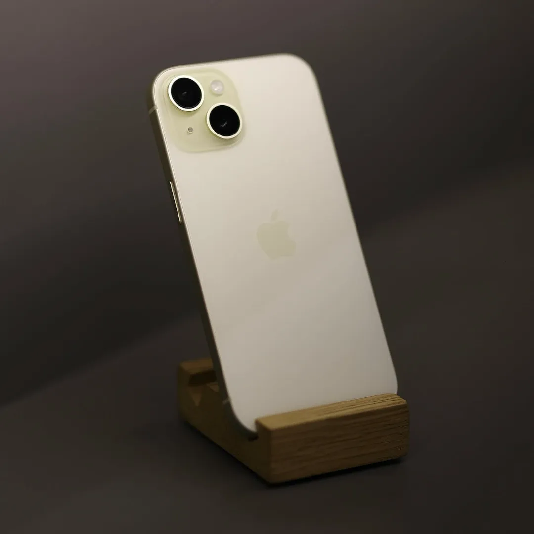 iPhone 15 512 GB Yellow