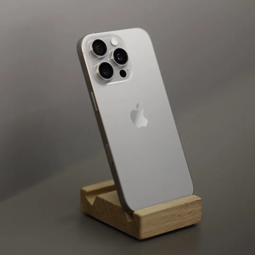 iPhone 16 Pro 512 GB Natural Titanium